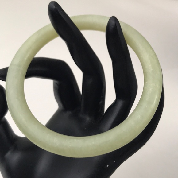 Jade Jewelry - Gorgeous Jade bangle
